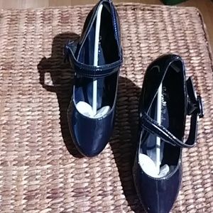 Gabriella rocha black heels never worn before